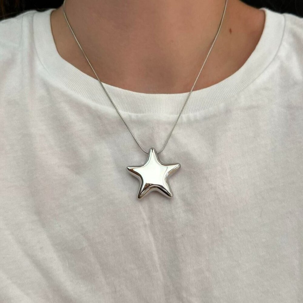 SKU:0088 vintage necklace silver chain with a star pendant + in a‎ gift box